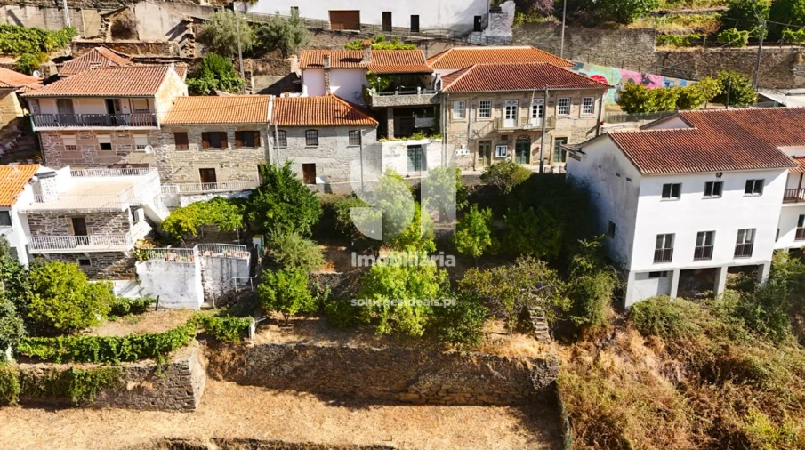 Terreno para Venda em Covas do Douro Foto 9