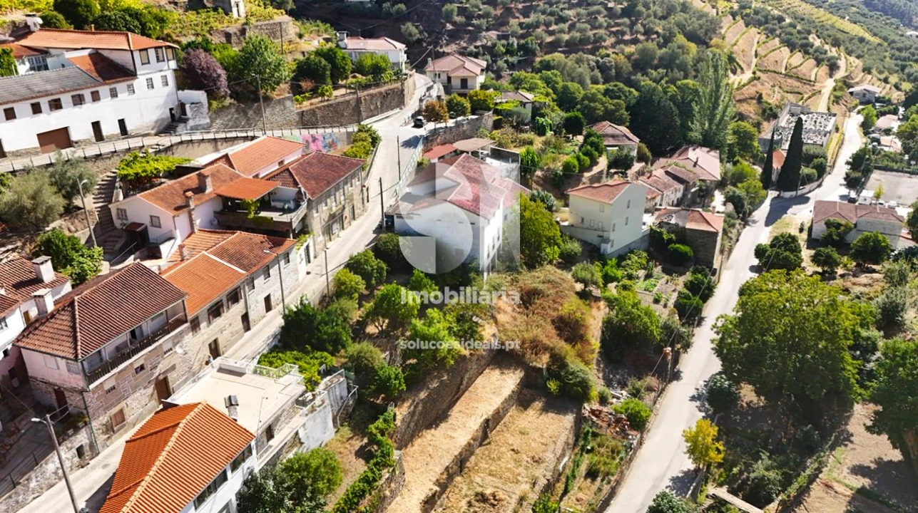 Terreno para Venda em Covas do Douro Foto 13
