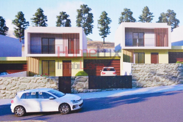 Terreno para Venda em Vouzela e Paços de Vilharigues Foto 1