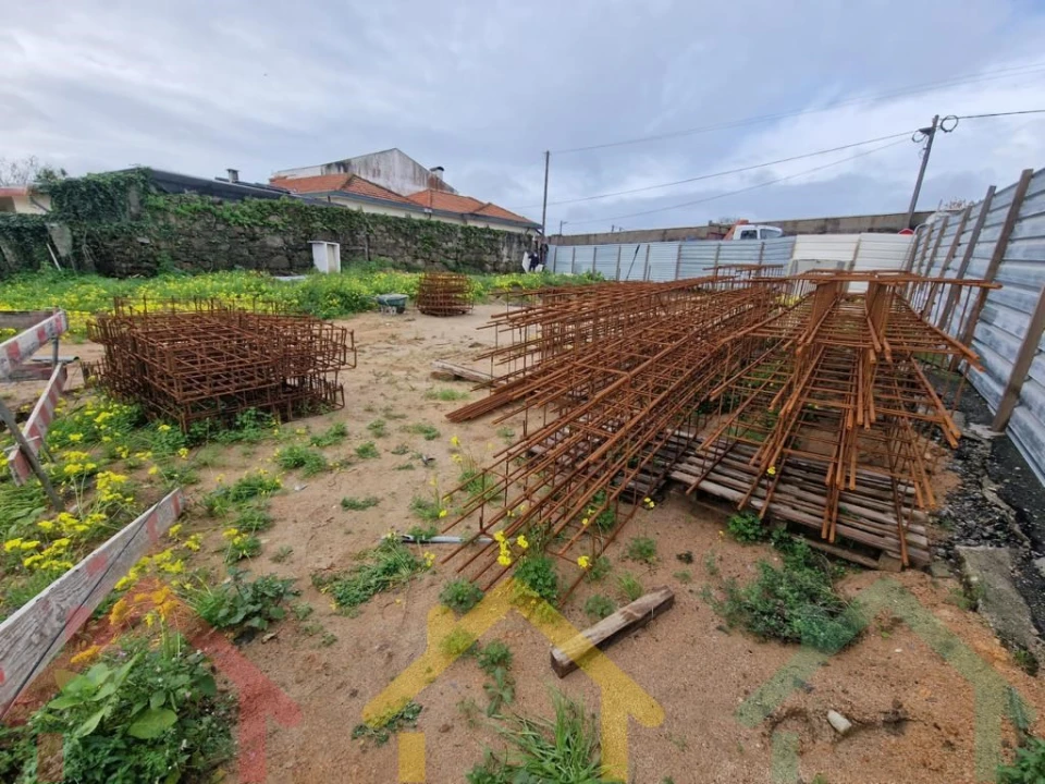 Terreno para Venda em Mafamude e Vilar do Paraíso Foto 17