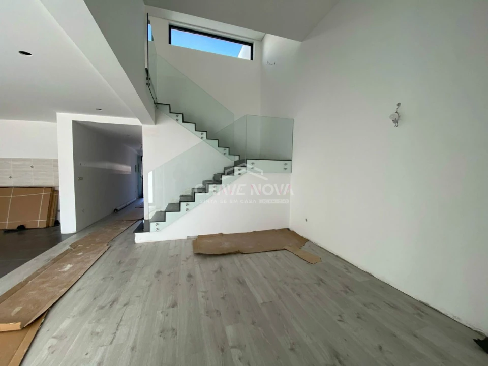 Moradia T4 para Venda em Arcos e Mogofores Foto 6