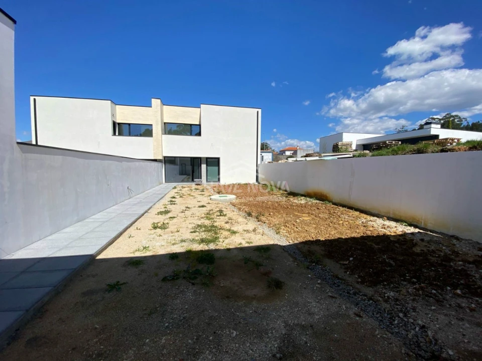 Moradia T4 para Venda em Arcos e Mogofores Foto 21