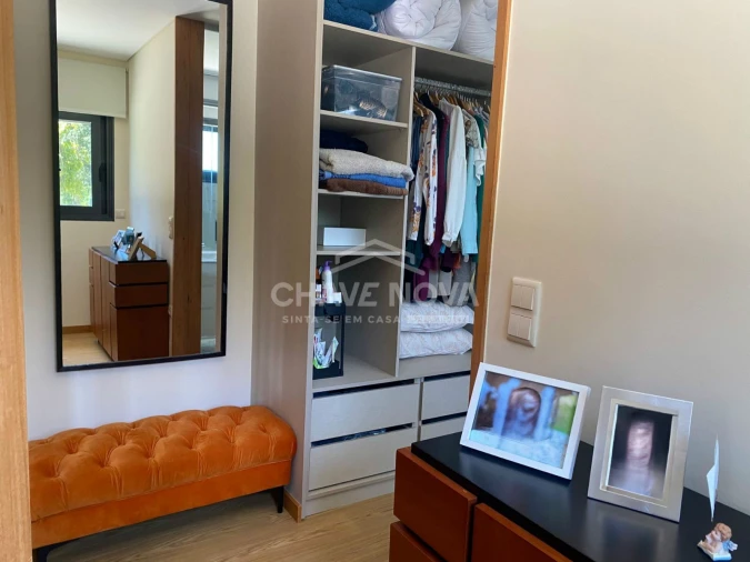 Moradia T4 para Venda em Vilar de Andorinho Foto 22