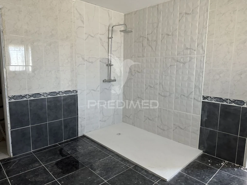 Moradia T5 para Venda em Guia, Ilha e Mata Mourisca Foto 17