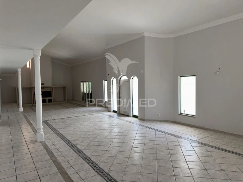 Moradia T5 para Venda em Guia, Ilha e Mata Mourisca Foto 8