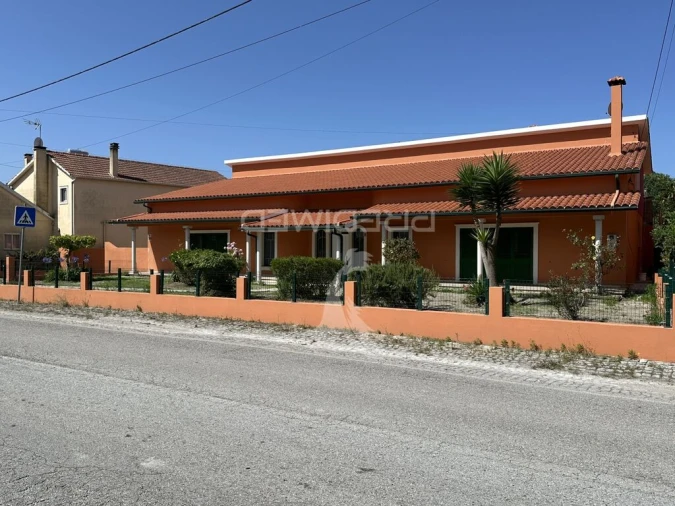 Moradia T5 para Venda em Guia, Ilha e Mata Mourisca Foto 1