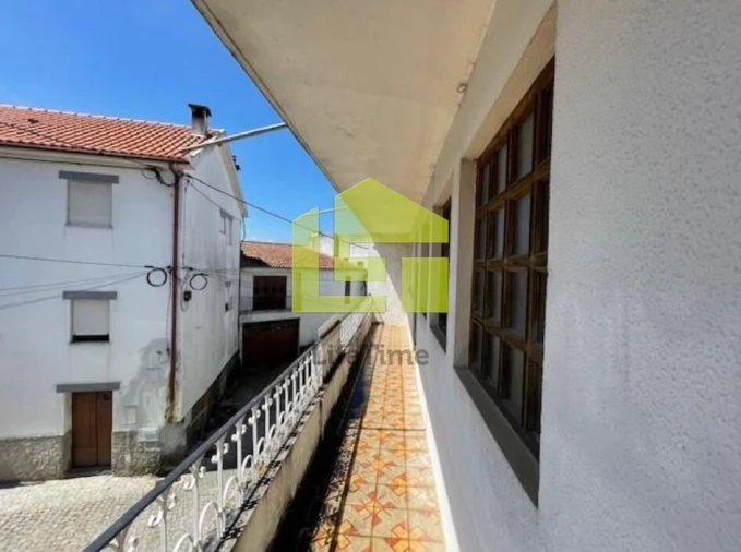 Moradia T5 para Venda em Paços da Serra Foto 9