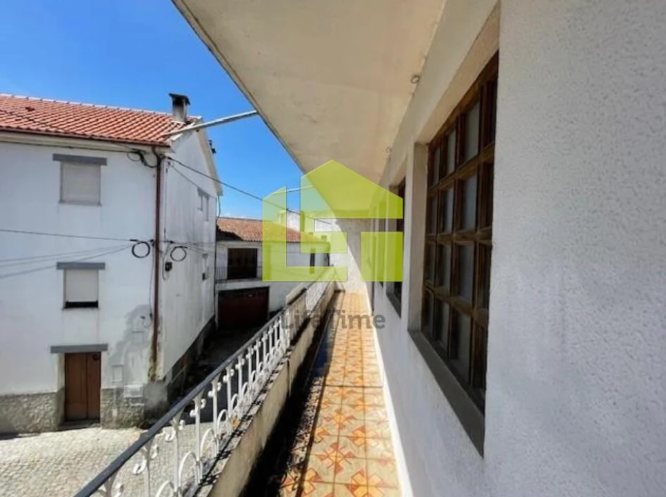 Moradia T5 para Venda em Paços da Serra Foto 9