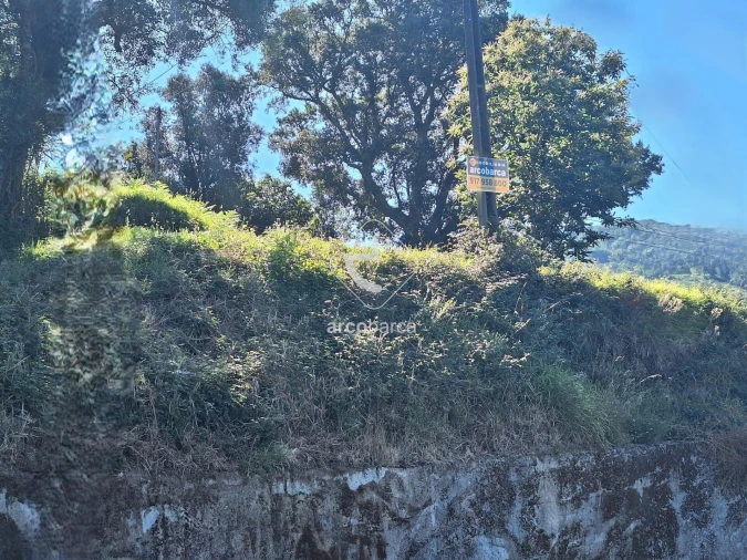 Terreno para Venda em Bárrio e Cepões Foto 9