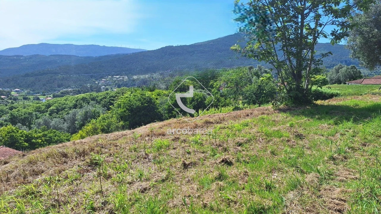 Terreno para Venda em Bárrio e Cepões Foto 7