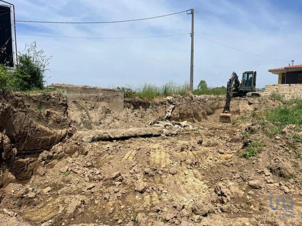 Moradia T3 para Venda em Antas Foto 13