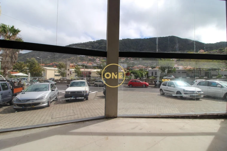 Loja para Venda em Machico Foto 8