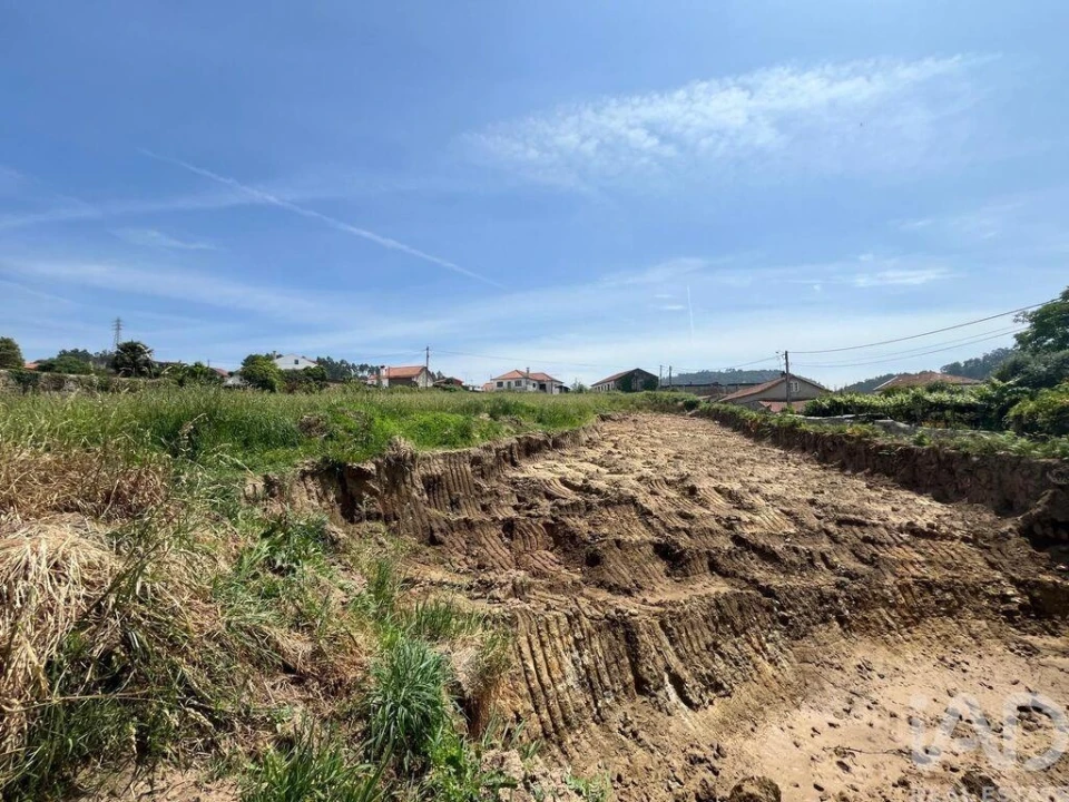 Moradia T3 para Venda em Antas Foto 23