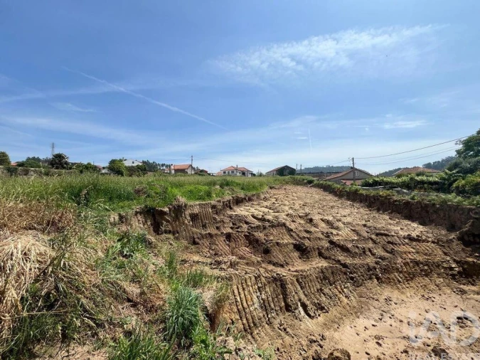 Moradia T3 para Venda em Antas Foto 23