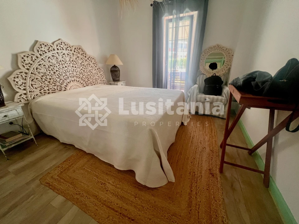 Apartamento T2 para Venda em Quarteira Foto 8