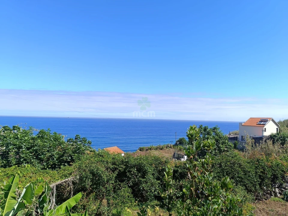 Terreno para Venda em Ponta Delgada Foto 1