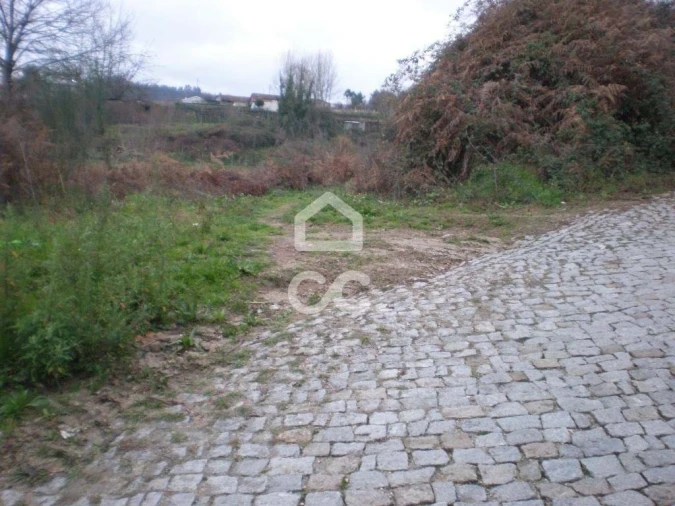 Terreno para Venda em Cernadelo e Lousada (São Miguel e Santa Margarida) Foto 1