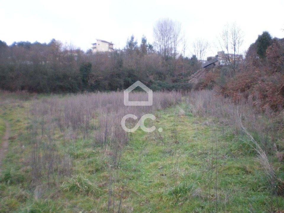 Terreno para Venda em Cernadelo e Lousada (São Miguel e Santa Margarida) Foto 3