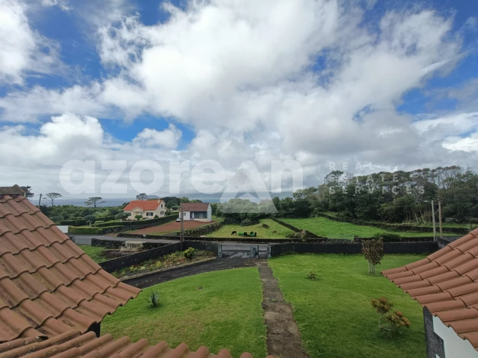 Moradia T3 para Venda em Madalena Foto 16