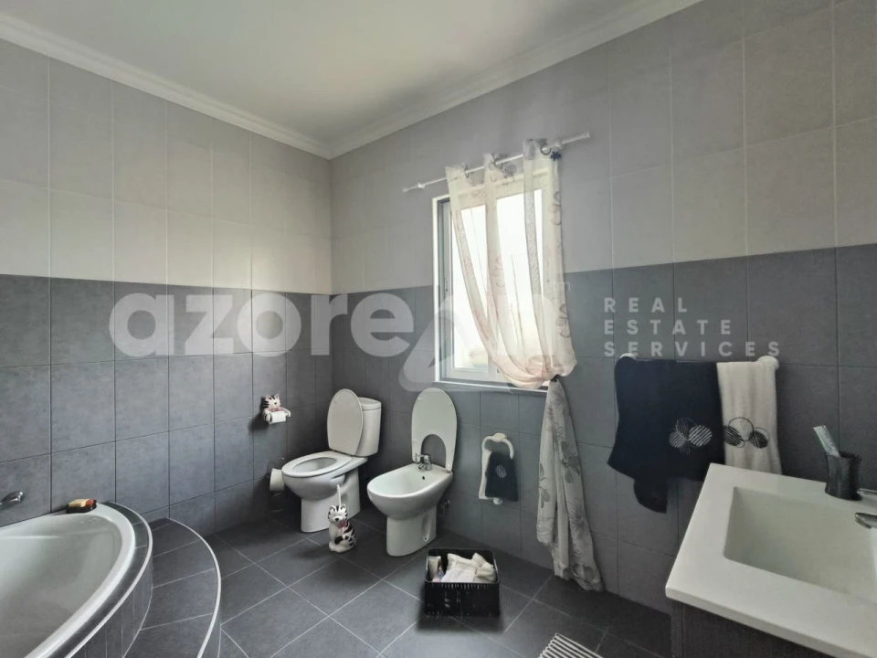 Moradia T3 para Venda em Madalena Foto 10