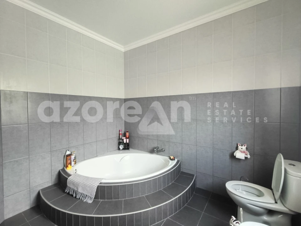 Moradia T3 para Venda em Madalena Foto 11