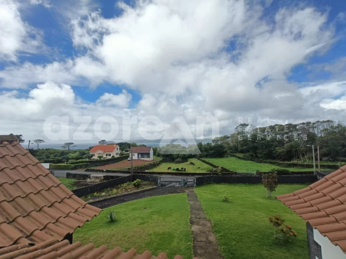 Moradia T3 para Venda em Madalena Foto 16