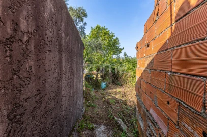 Terreno para Venda em Anta e Guetim