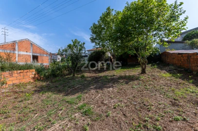 Terreno para Venda em Anta e Guetim
