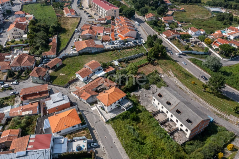 Terreno para Venda em Anta e Guetim Foto 37