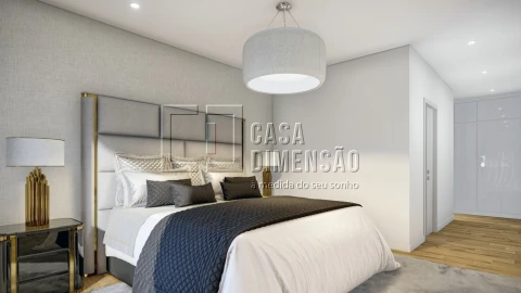 Moradia T4 para Venda em Charneca de Caparica e Sobreda