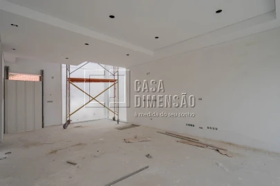 Moradia T4 para Venda em Charneca de Caparica e Sobreda
