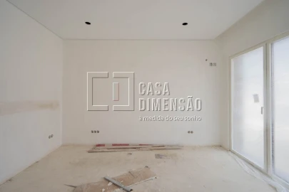 Moradia T4 para Venda em Charneca de Caparica e Sobreda