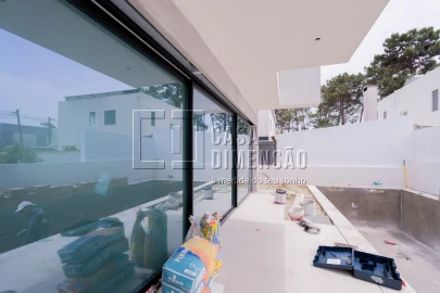 Moradia T4 para Venda em Charneca de Caparica e Sobreda