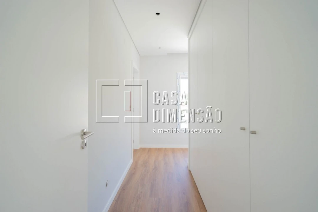 Moradia T4 para Venda em Charneca de Caparica e Sobreda Foto 42