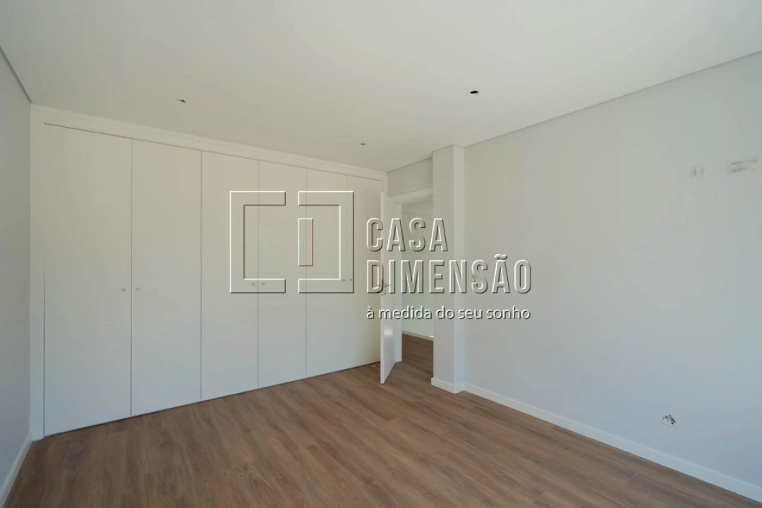 Moradia T4 para Venda em Charneca de Caparica e Sobreda Foto 61