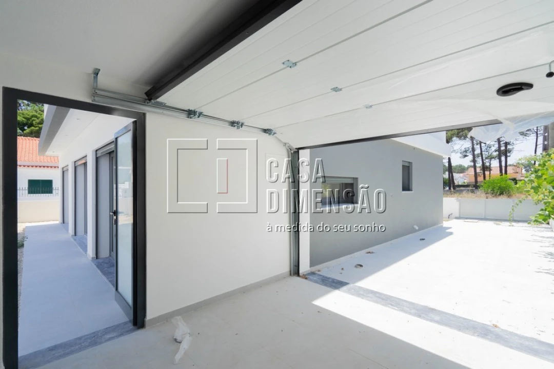 Moradia T4 para Venda em Charneca de Caparica e Sobreda Foto 80