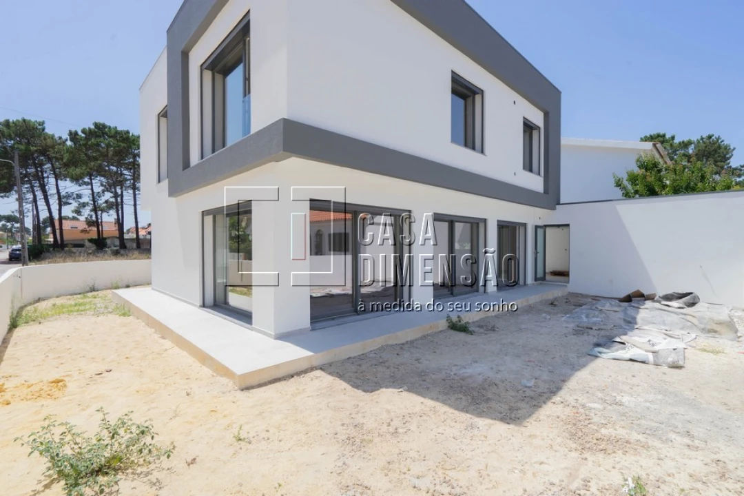Moradia T4 para Venda em Charneca de Caparica e Sobreda Foto 89