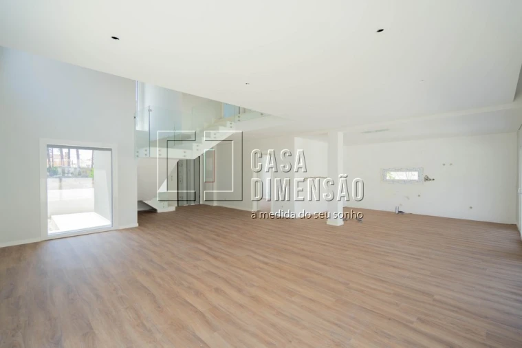 Moradia T4 para Venda em Charneca de Caparica e Sobreda Foto 11