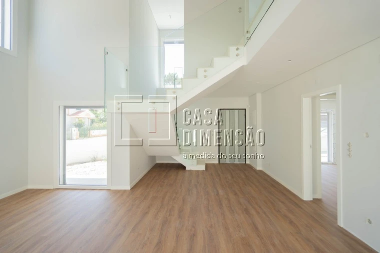 Moradia T4 para Venda em Charneca de Caparica e Sobreda Foto 15