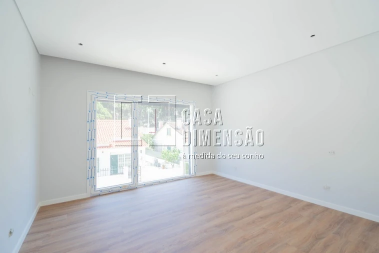 Moradia T4 para Venda em Charneca de Caparica e Sobreda Foto 44