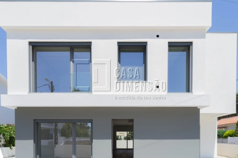 Moradia T4 para Venda em Charneca de Caparica e Sobreda Foto 72