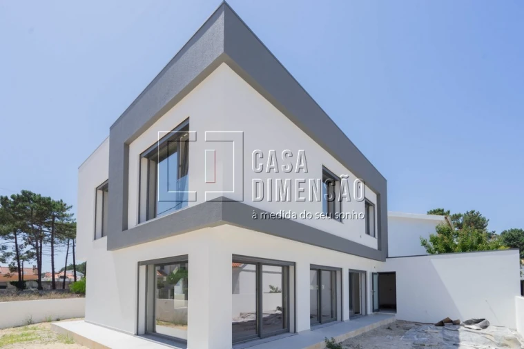 Moradia T4 para Venda em Charneca de Caparica e Sobreda Foto 91