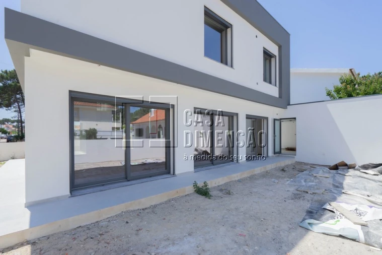 Moradia T4 para Venda em Charneca de Caparica e Sobreda Foto 92