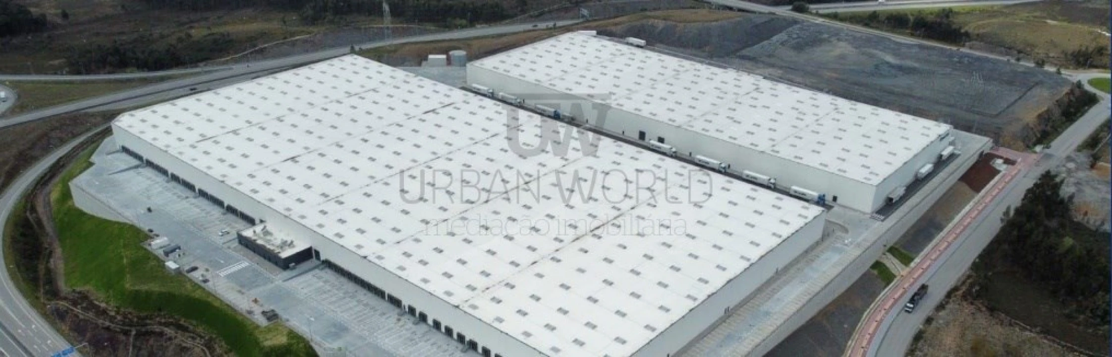 Armazém para Arrendamento em Campo e Sobrado Foto 2