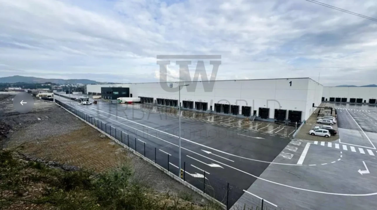 Armazém para Arrendamento em Campo e Sobrado Foto 6