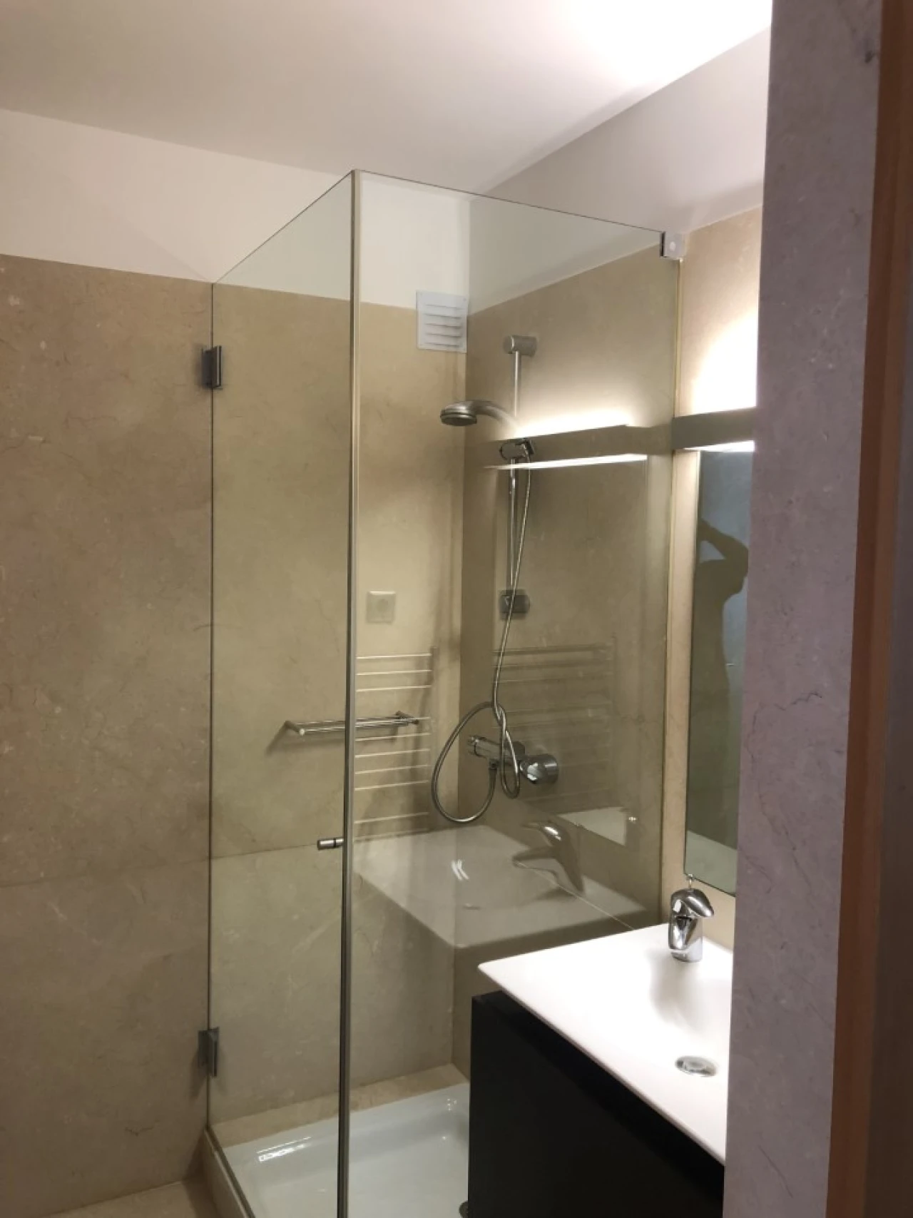 Moradia T3 para Venda em Guilhadeses e Santar Foto 33