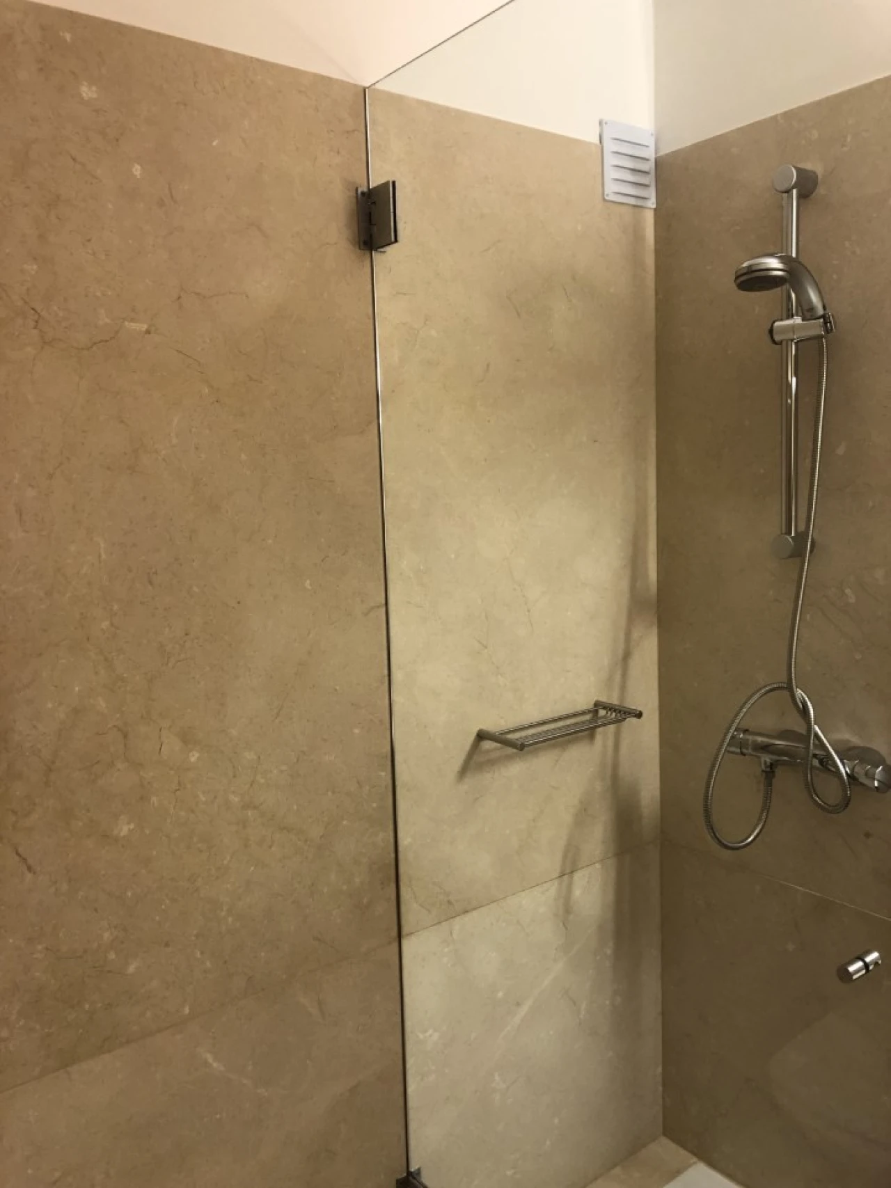 Moradia T3 para Venda em Guilhadeses e Santar Foto 34