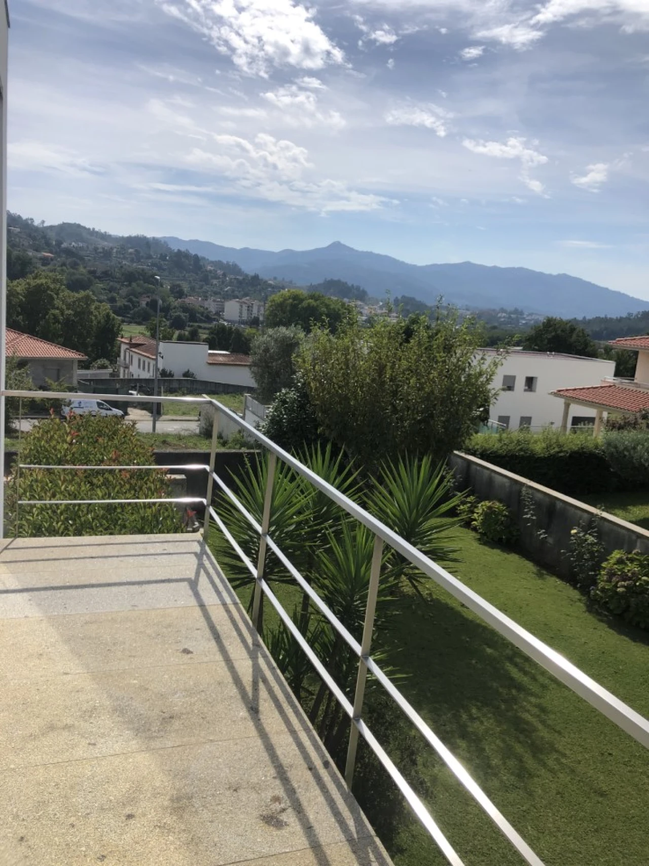 Moradia T3 para Venda em Guilhadeses e Santar Foto 35