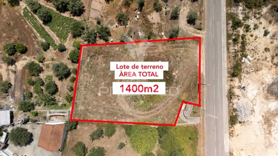 Terreno para Venda em Nossa Senhora das Misericordias Foto 1