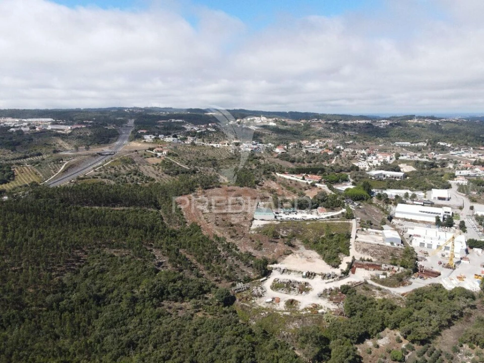 Armazém para Venda em Arrabal Foto 9